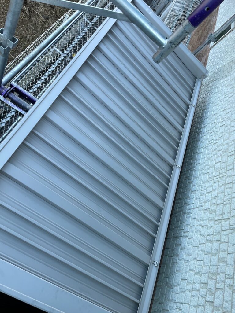 物置洗浄<br />
（弊社では基本的にサービスで付帯の洗浄を行っております。）