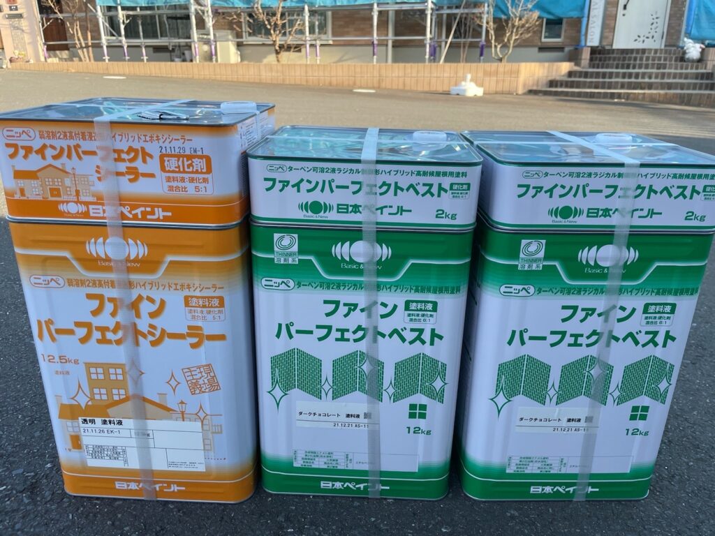 使用材料<br />
←屋根材料