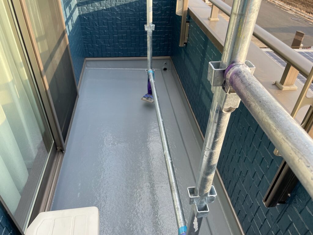 ベランダトップコート完了