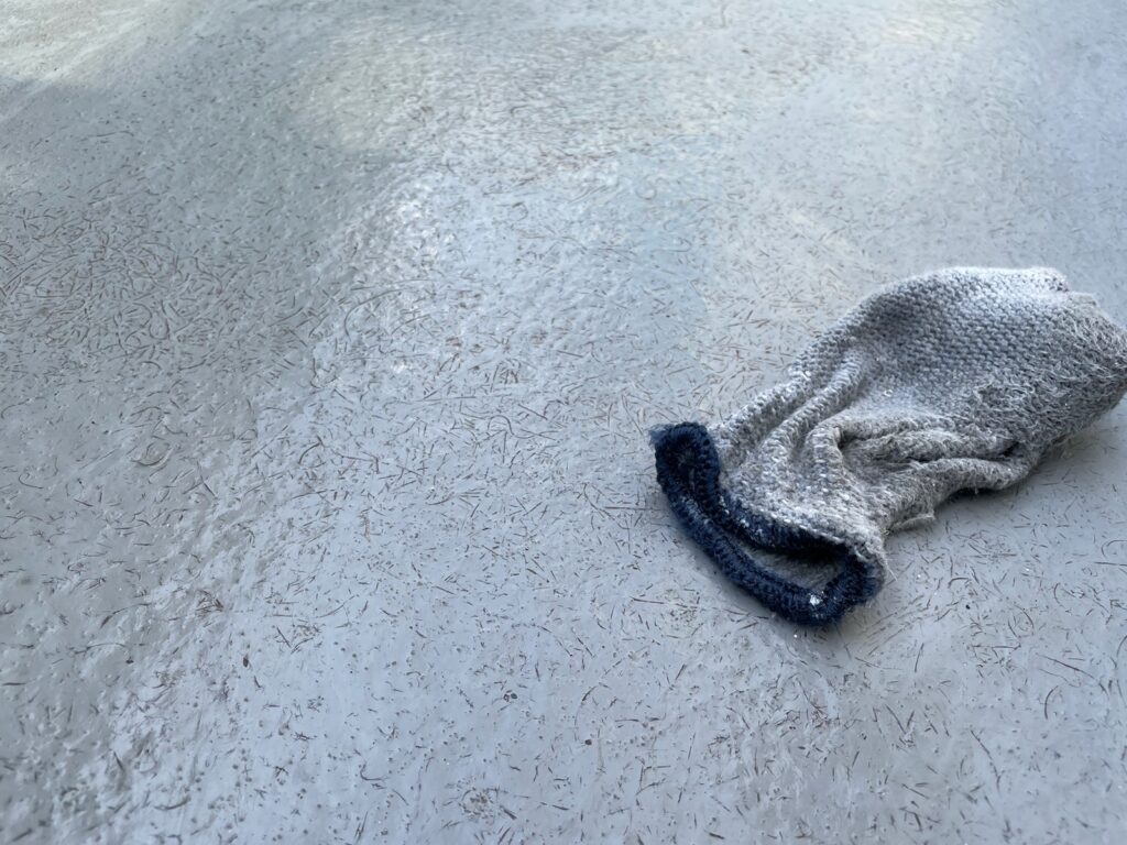 ベランダアセトン拭き<br />
（油分を取るため脱脂をしました）