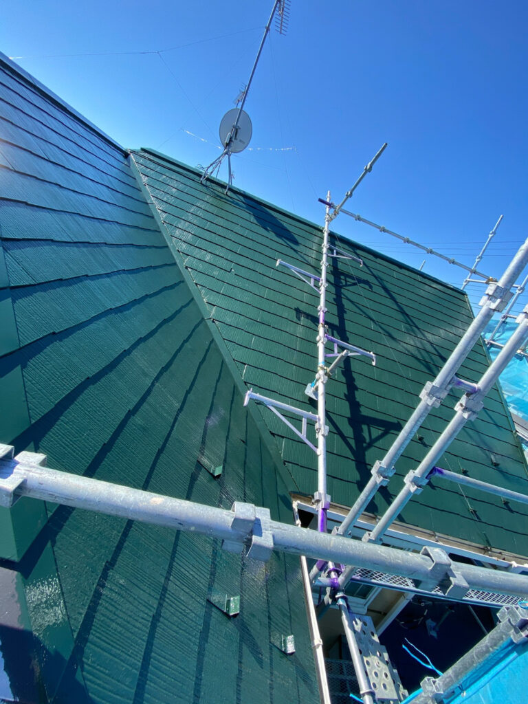 屋根上塗り