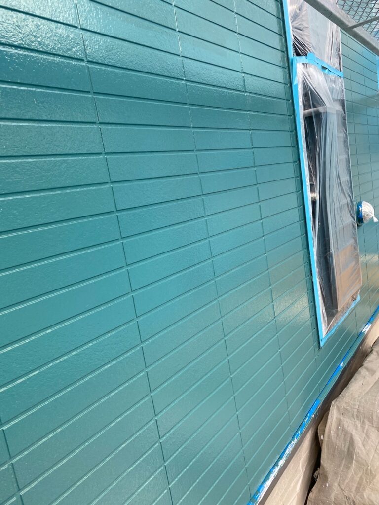 外壁中塗り（下側）