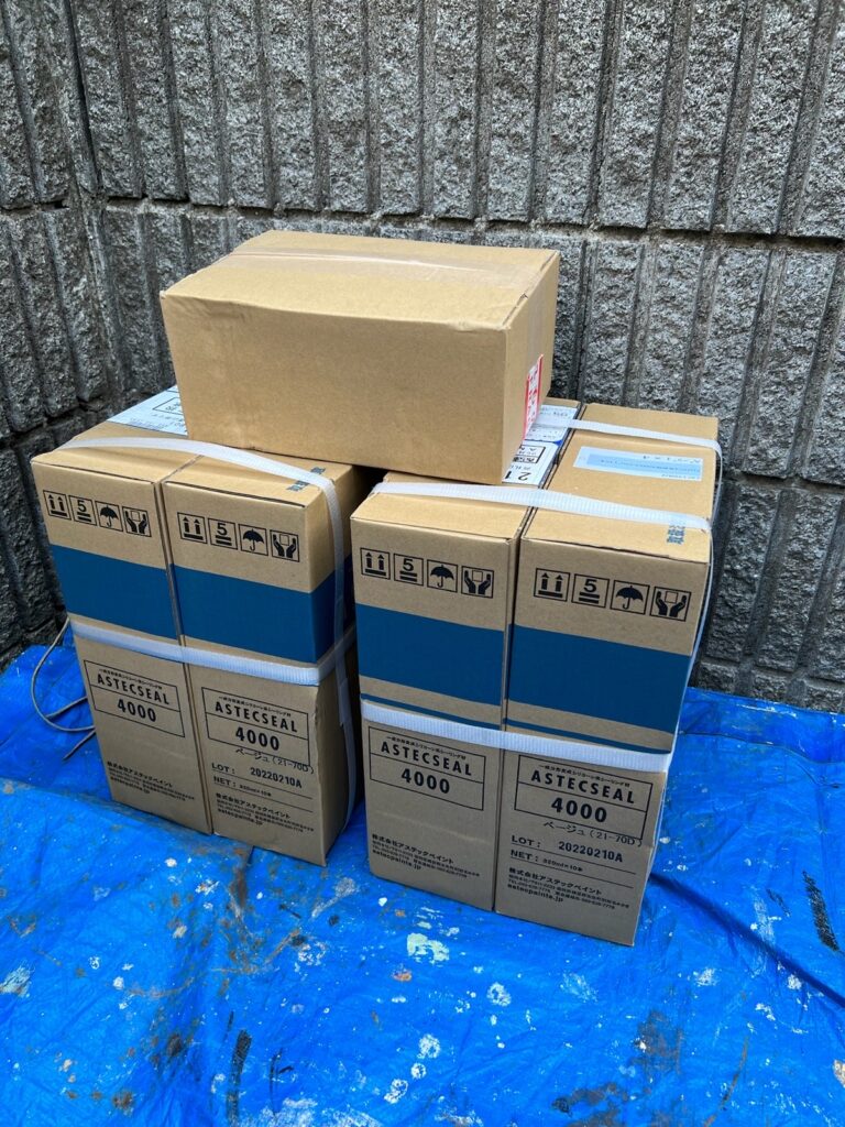 使用材料<br />
←コーキング材料