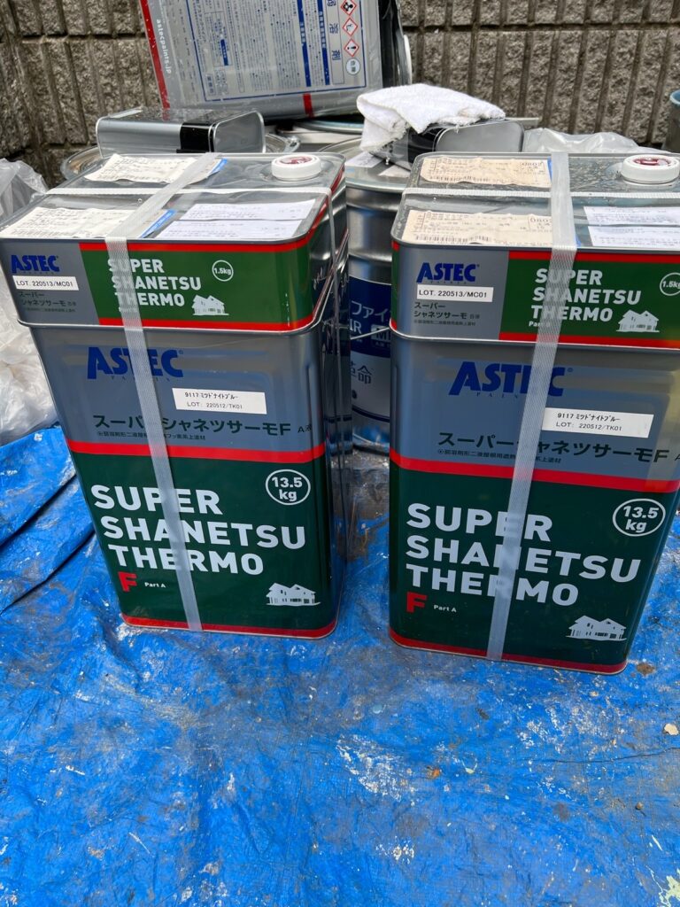 使用材料<br />
←屋根材料