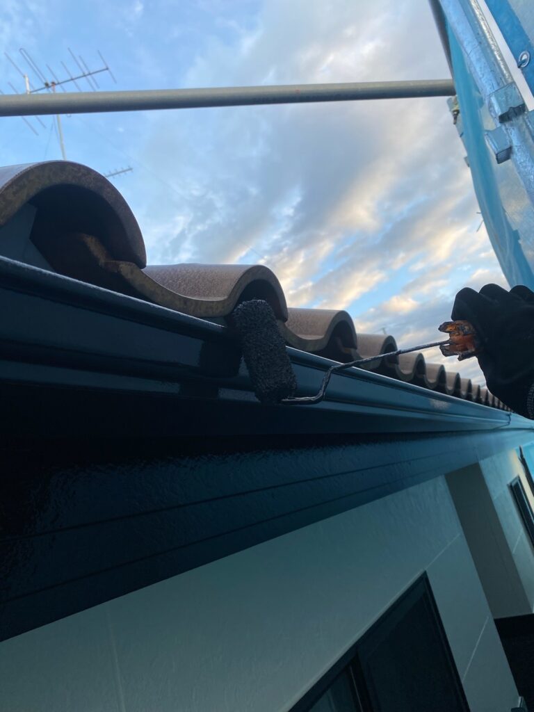 雨樋・鼻隠し上塗り