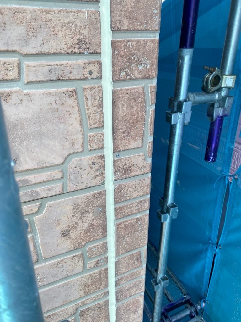 コーキング打ち込み