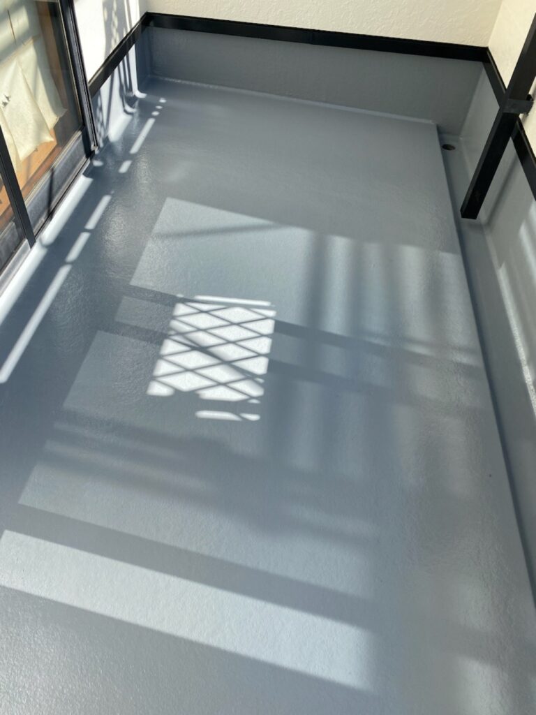 ベランダトップコート塗布