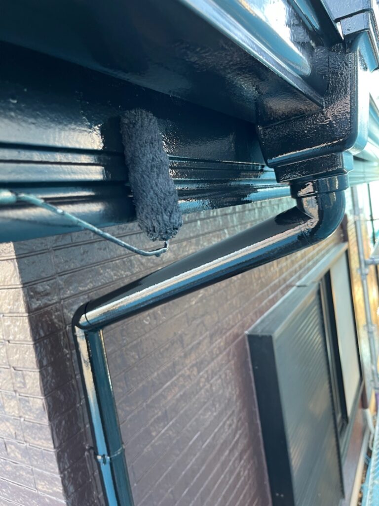 雨樋・鼻隠し上塗り