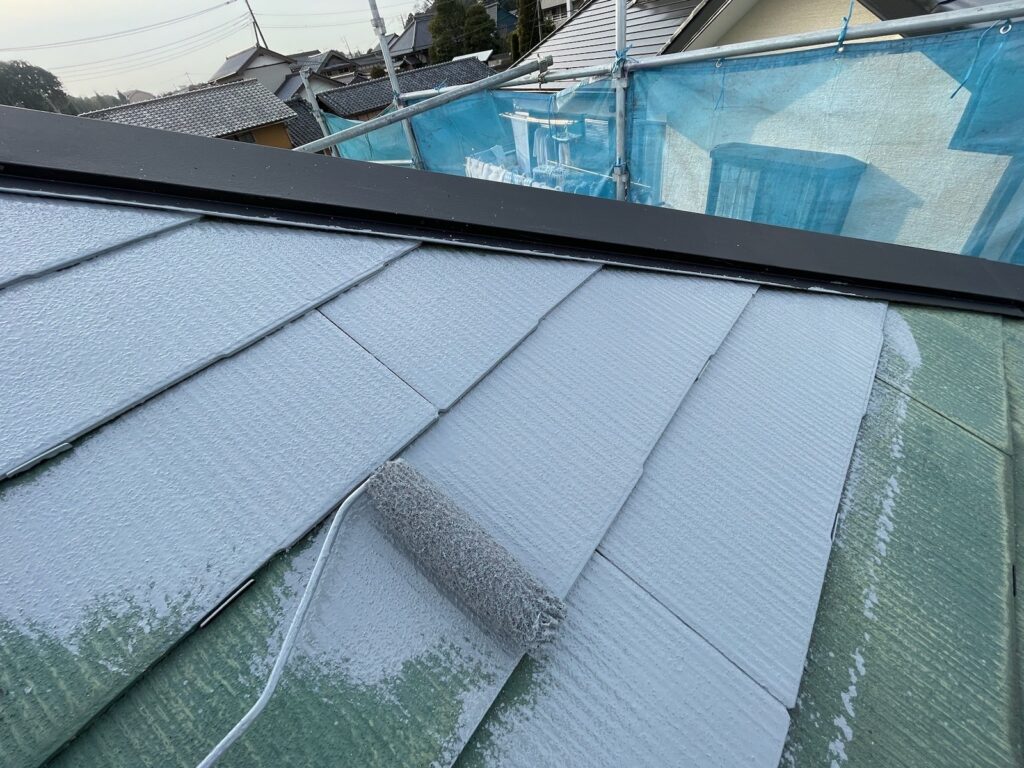 屋根下塗り