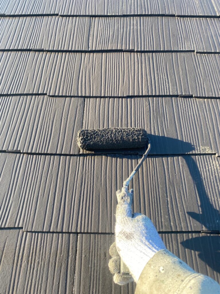 屋根上塗り