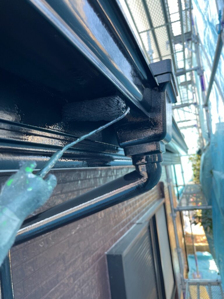 雨樋・鼻隠し上塗り