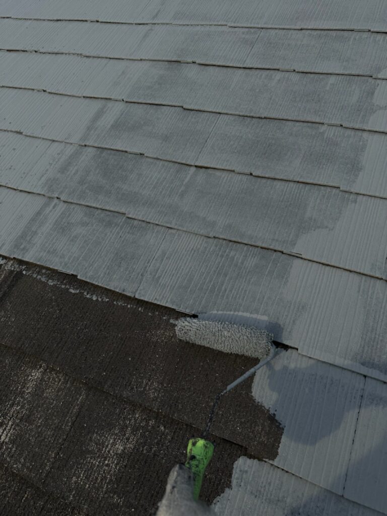 屋根下塗り<br />
