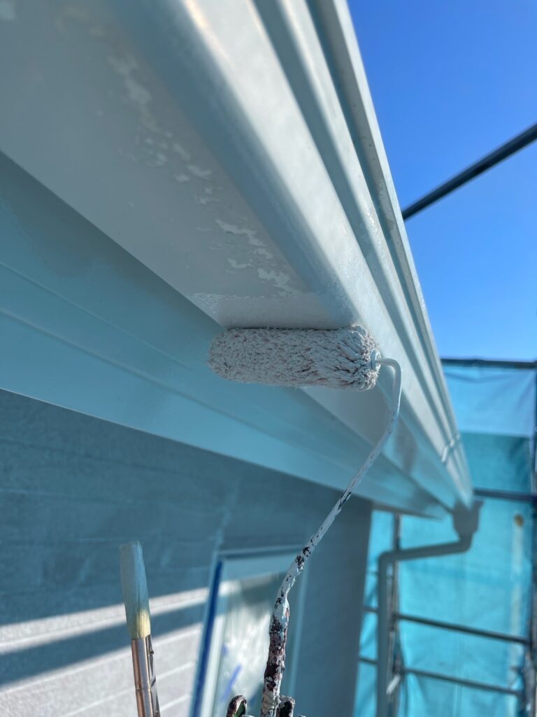 雨樋・鼻隠し/中塗り