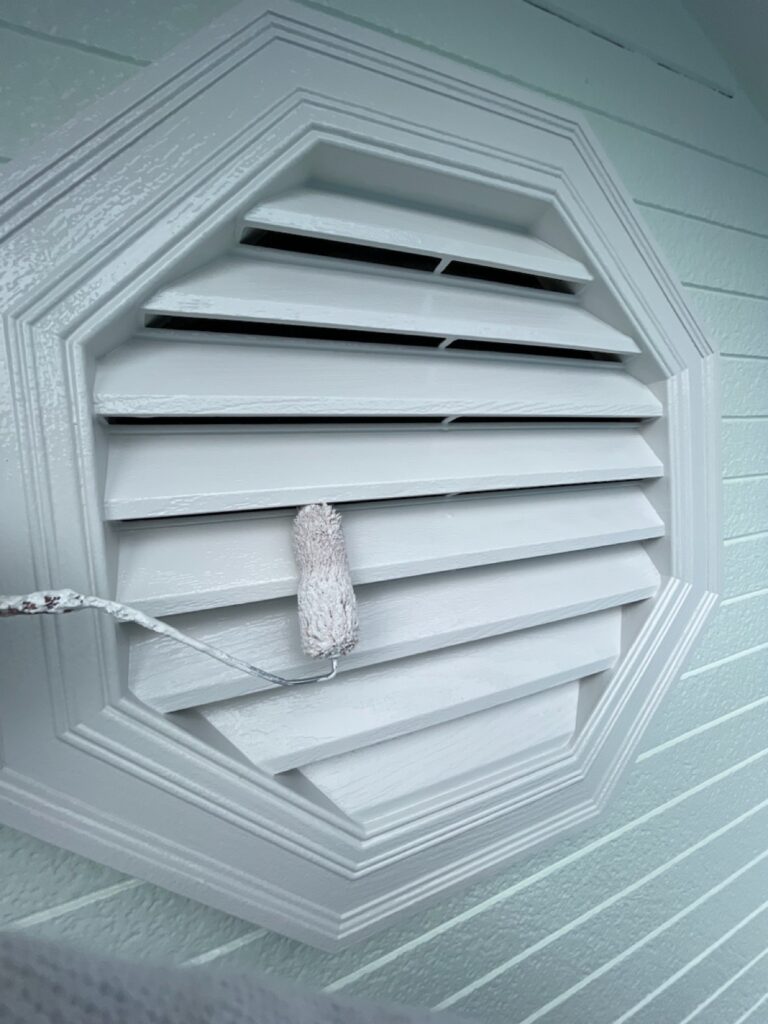 妻換気上塗り（完了）