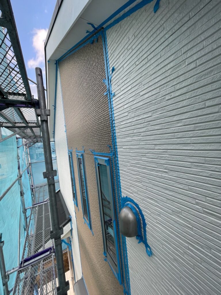 コーキングテープ貼り