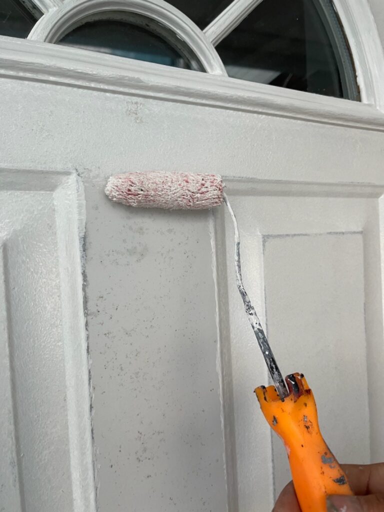 玄関ドア下塗り