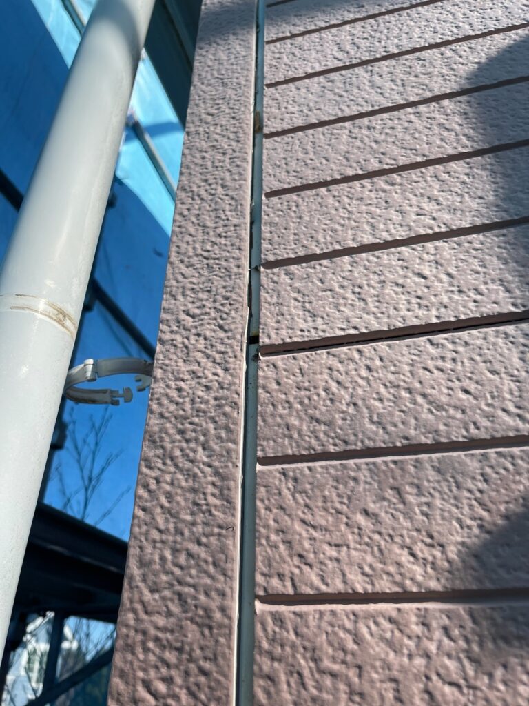 既存コーキング撤去