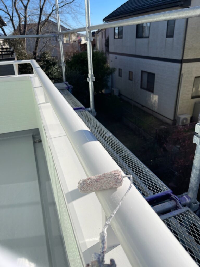 ベランダ手摺・笠木上塗り（完了）