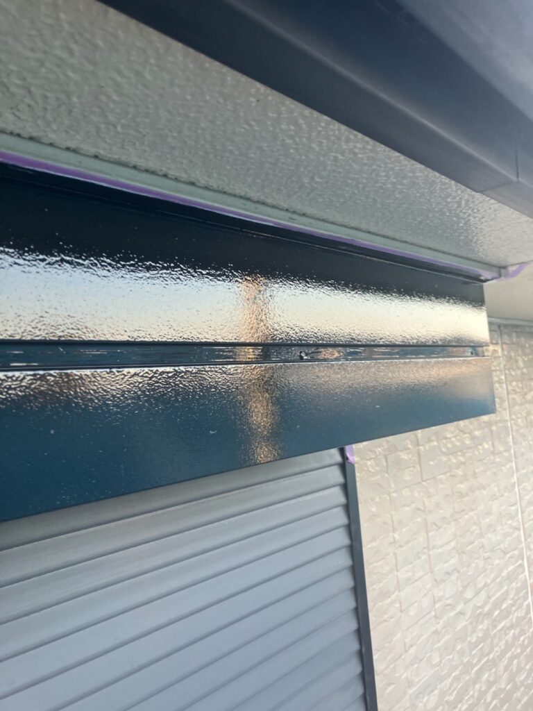 シャッター中塗り