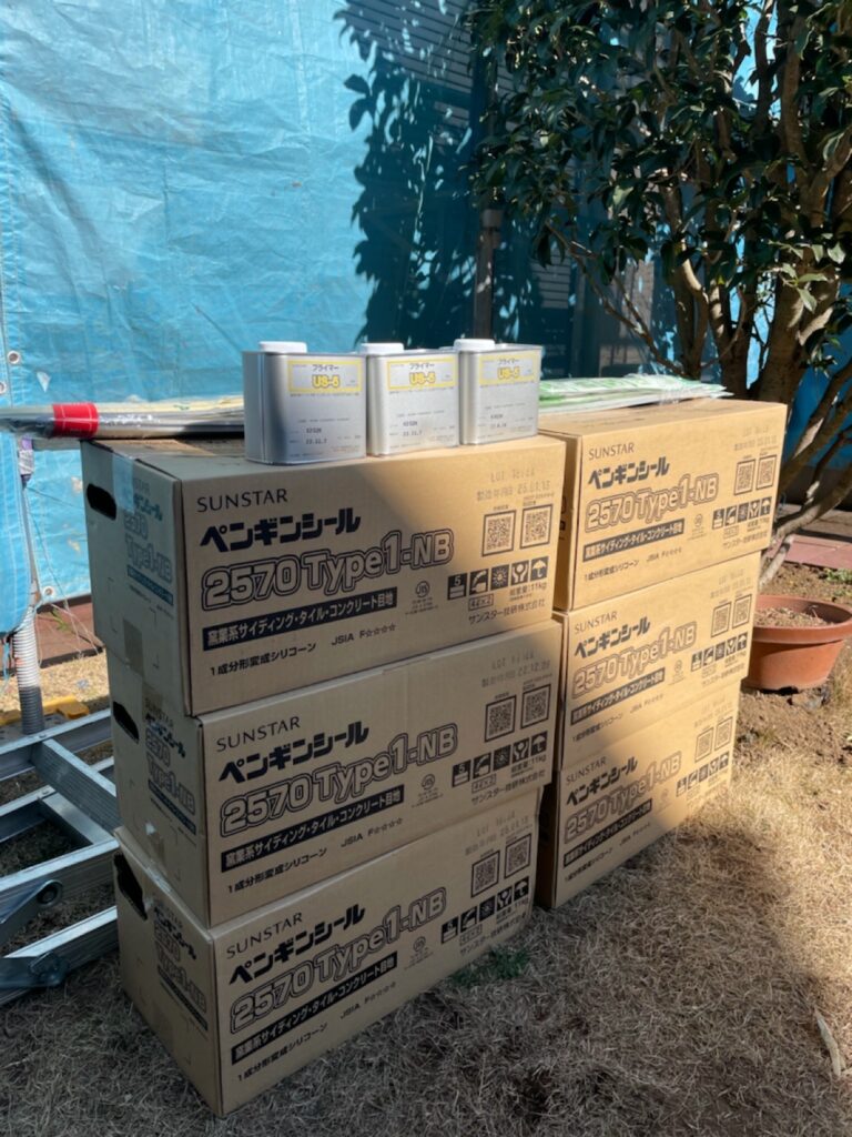 使用材料<br />
←コーキング材料