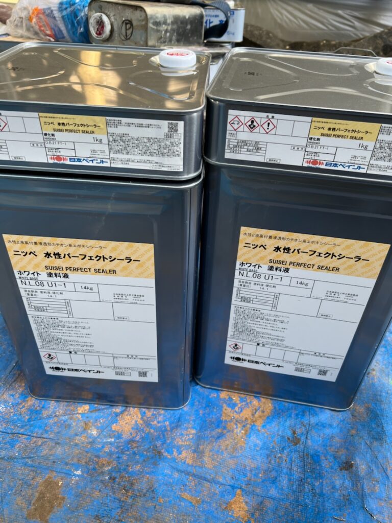 使用材料<br />
←外壁下塗り材料