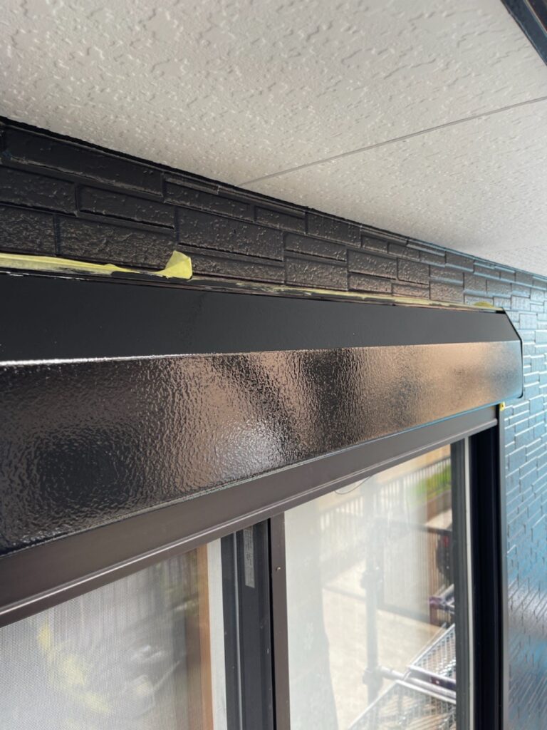 シャッターBOX上塗り（完了）