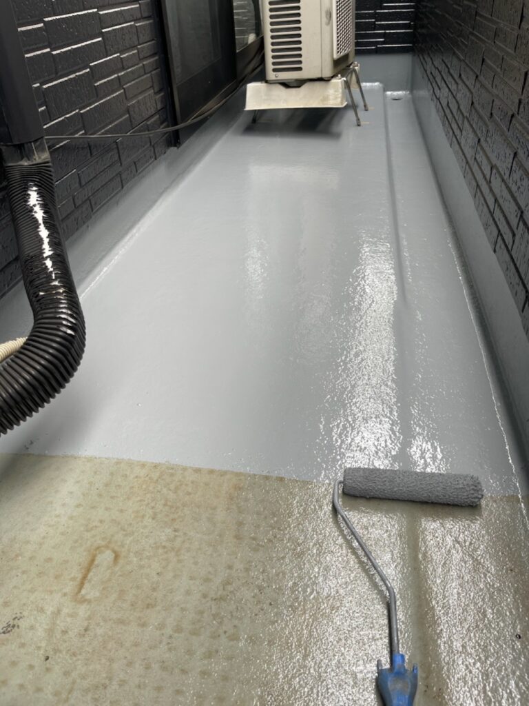 ベランダ床トップコート塗布