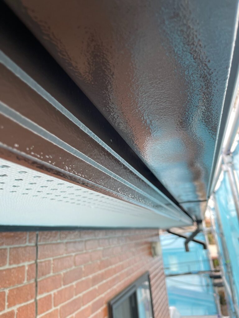 雨樋・鼻隠し/中塗り完了