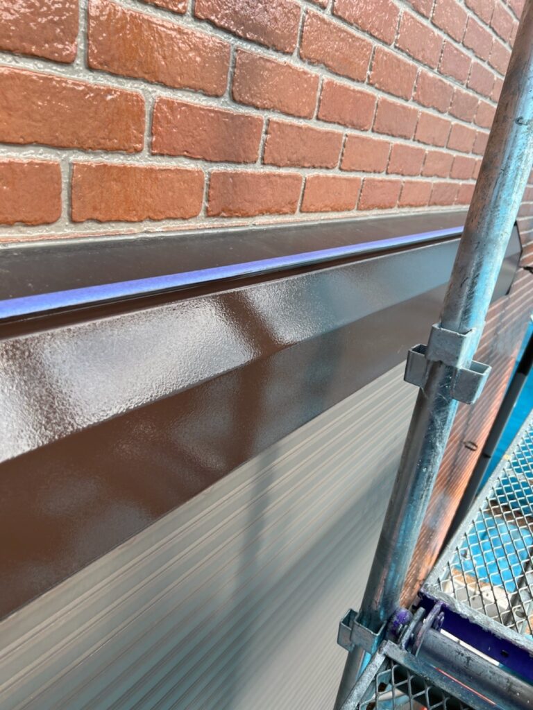 シャッターBOX/上塗り完了