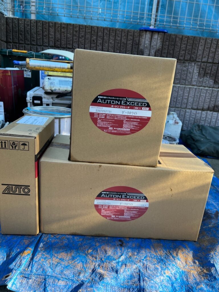 使用材料<br />
←コーキング材料