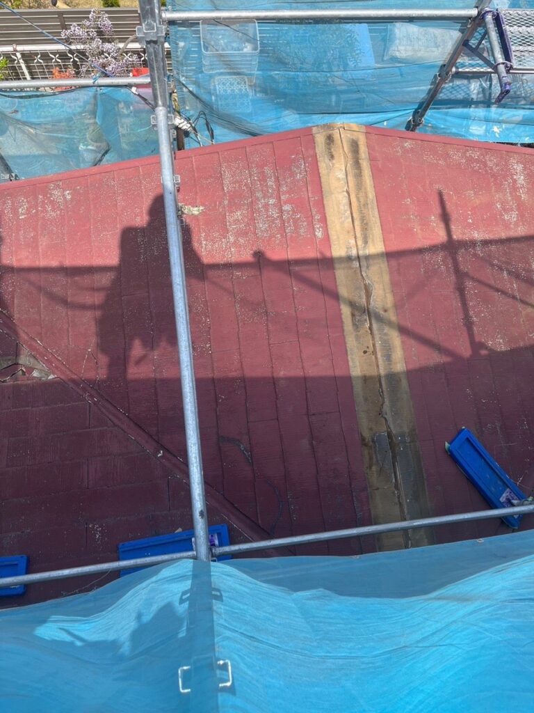 既存の棟板金撤去