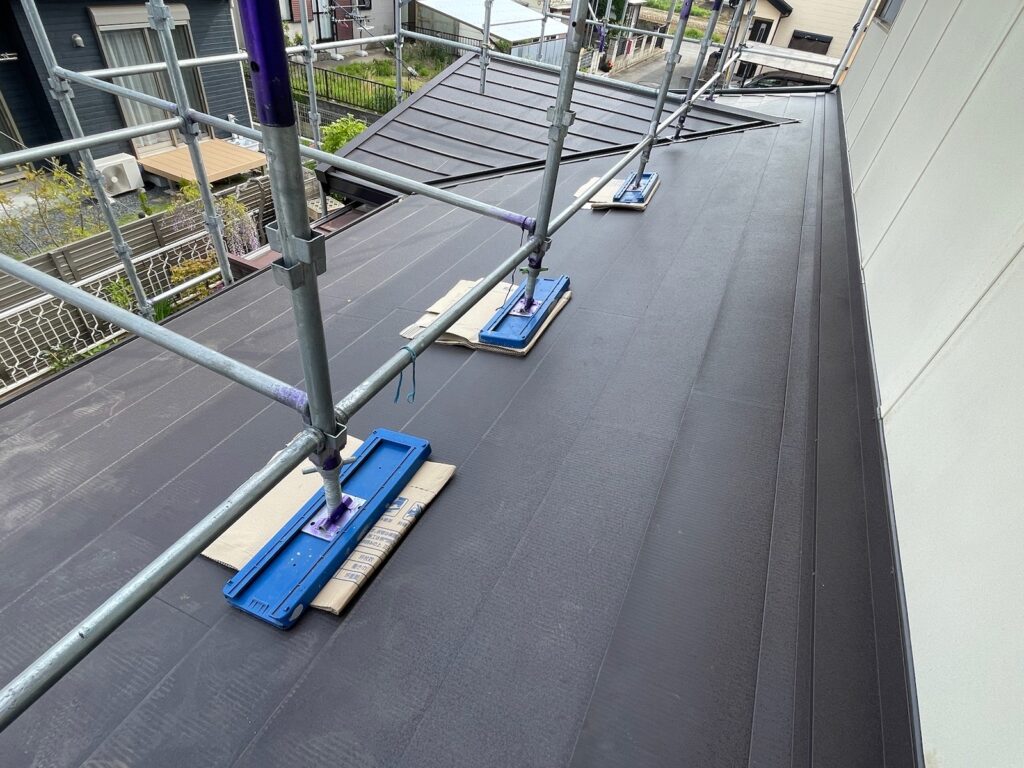 本体（屋根材料）取り付け