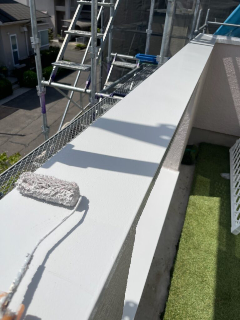 ベランダ笠木上塗り（完了）