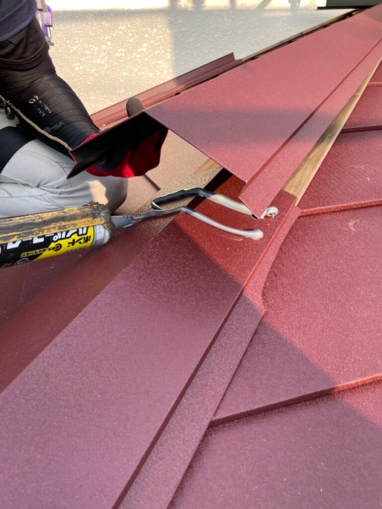 棟板金取り付け