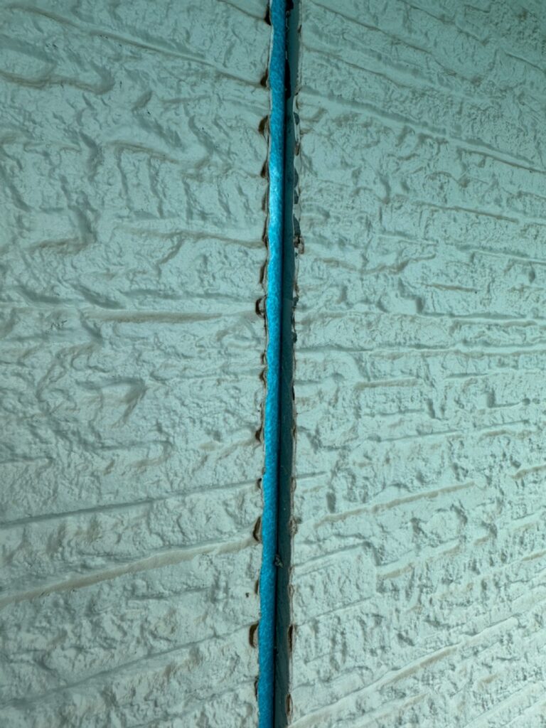 コーキング撤去後