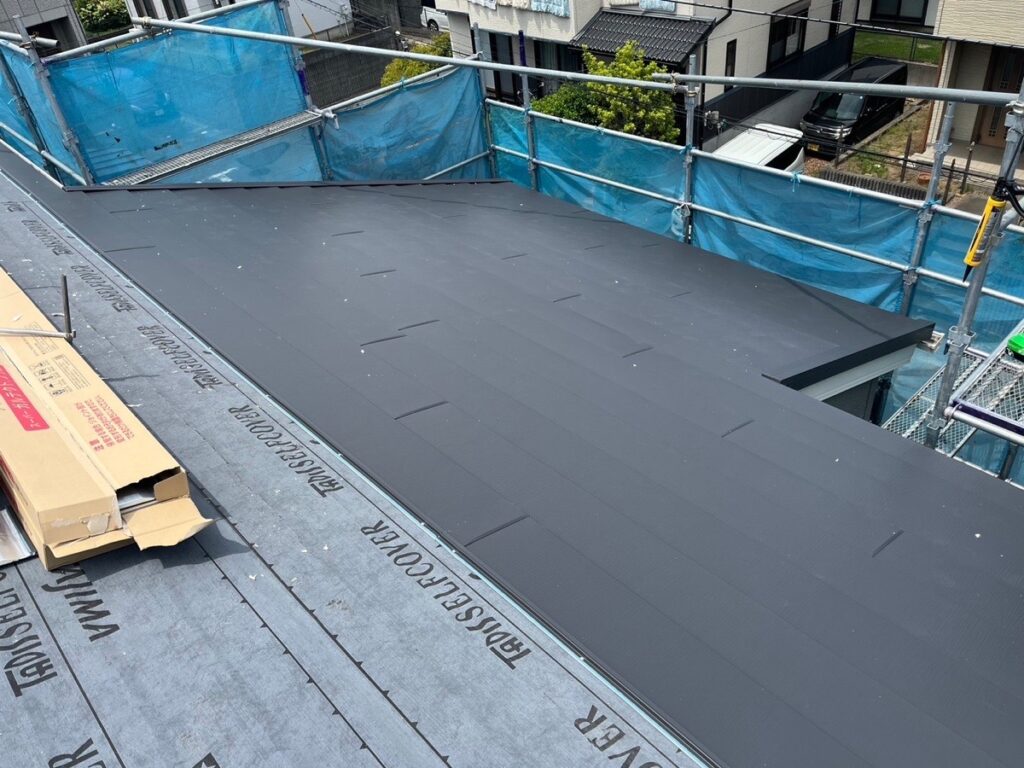 屋根本体取り付け