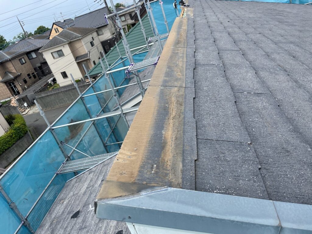 既存の棟板金撤去