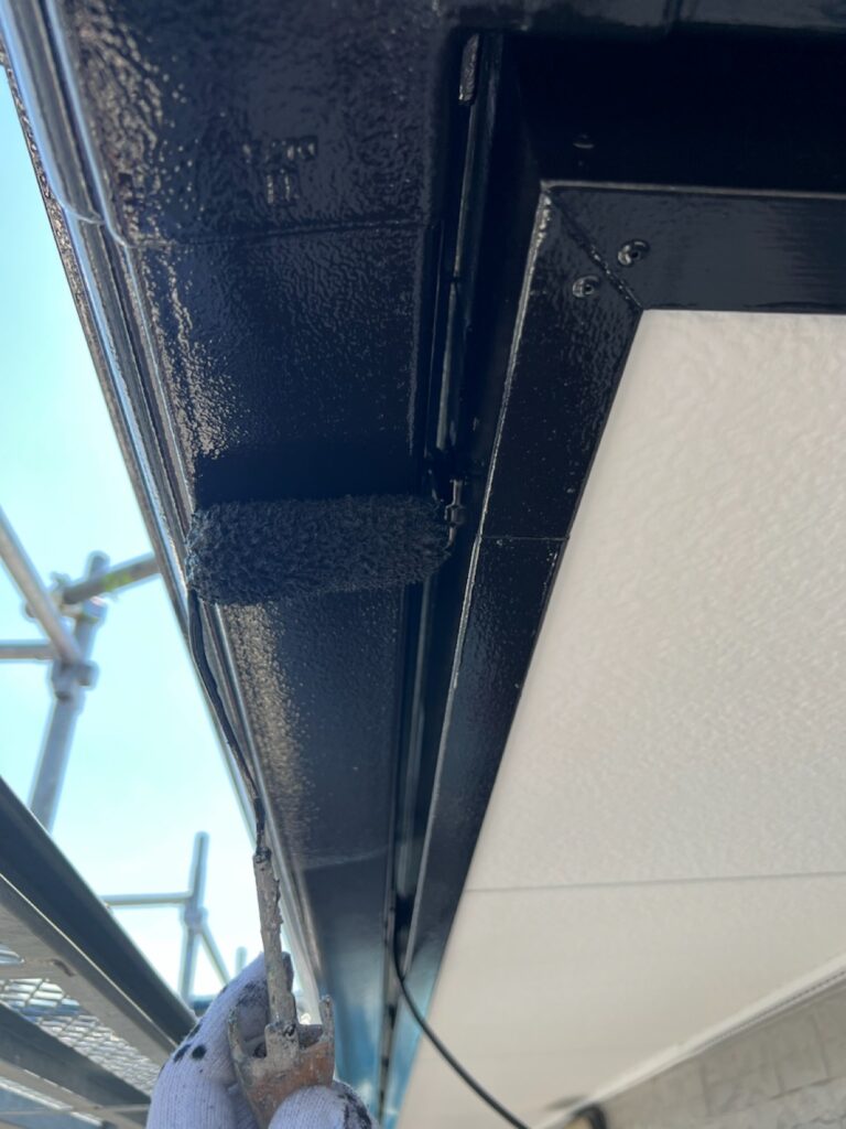 雨樋・鼻隠し上塗り（完了）