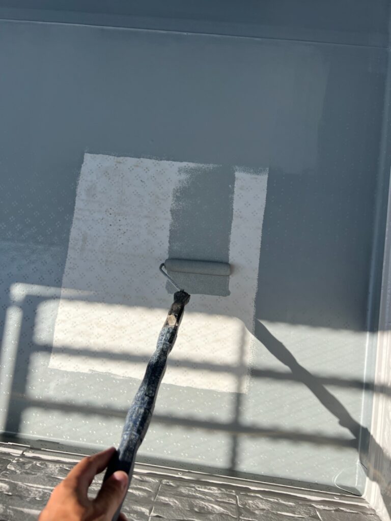 ベランダ床トップコート（1回目）