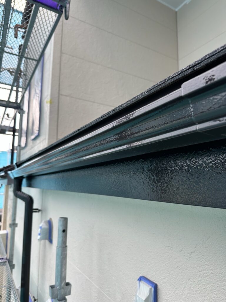 雨樋・鼻隠し中塗り（完了）