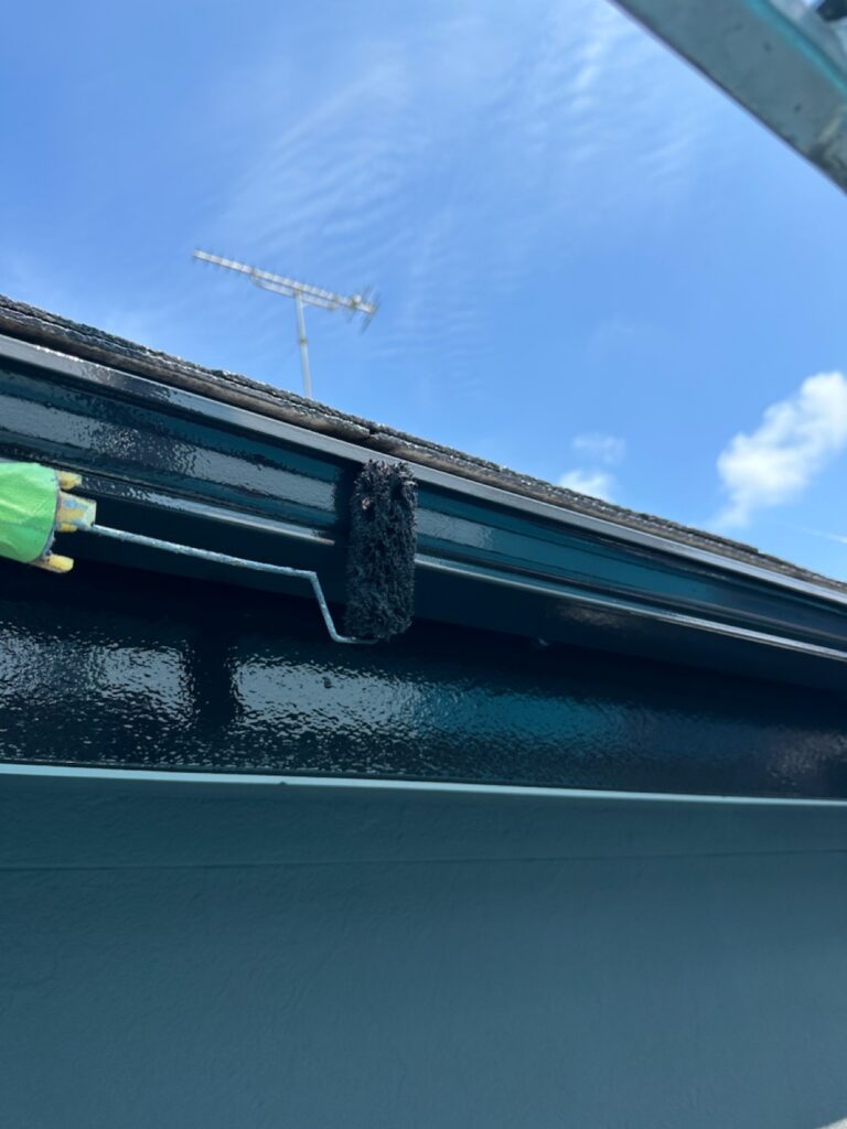 雨樋・鼻隠し上塗り