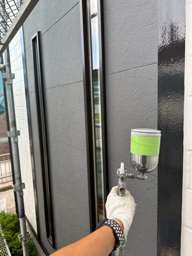 光触媒コーティング<br />
（クリスタルシーズン）