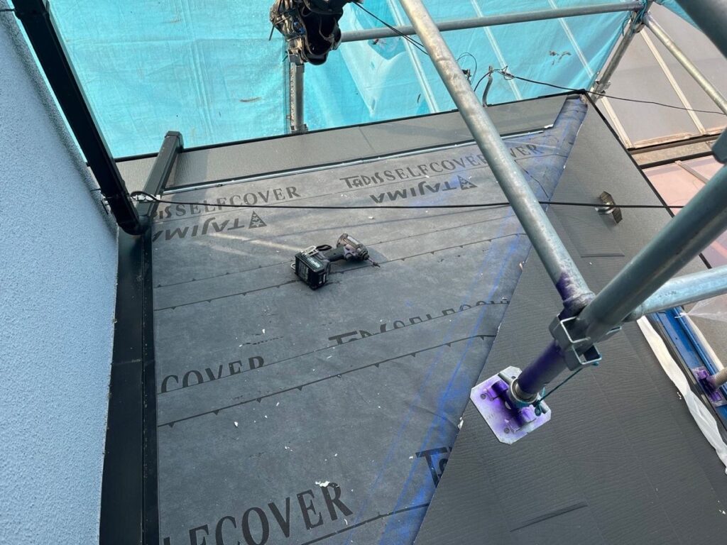 屋根本体取り付け