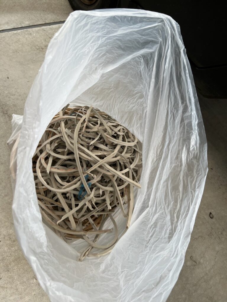 既存コーキング撤去後