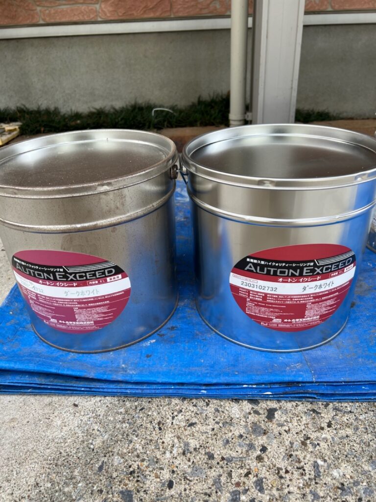 使用材料<br />
←コーキング材料