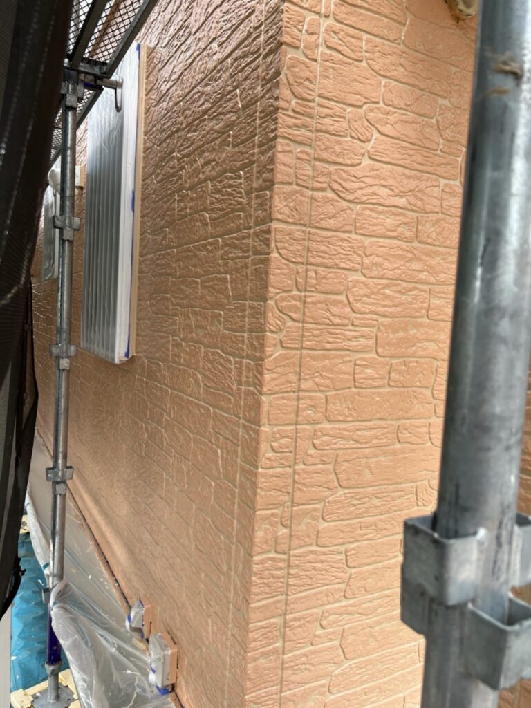 1階の表面柄付け（５回塗り目）