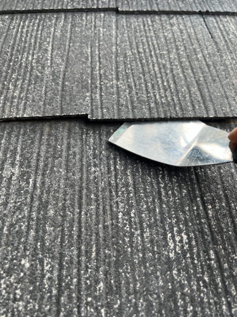 縁切り・タスペーサー01取り付け<br />
（雨漏れ防止の為）