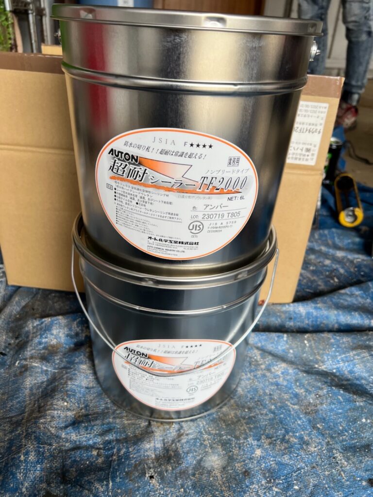 使用材料<br />
←コーキング材料