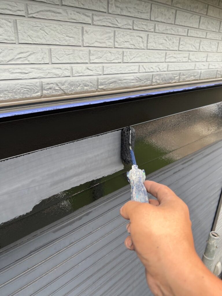 シャッターBOX中塗り