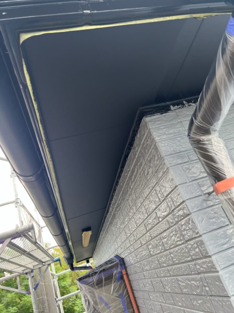 軒天上塗り（完了）